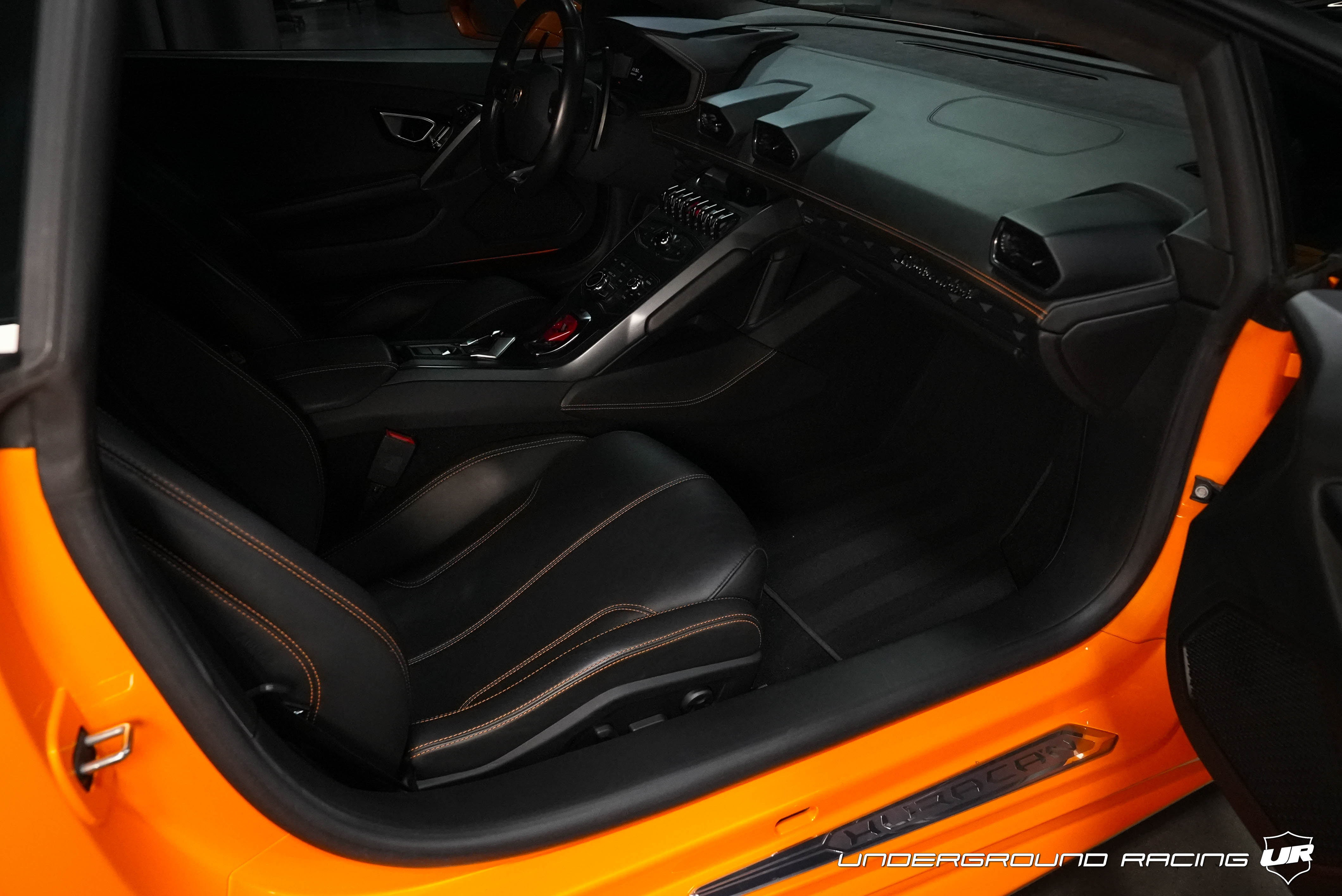 Used 2015 Lamborghini Huracan LP 610-4 Coupe AWD/4WD image 14