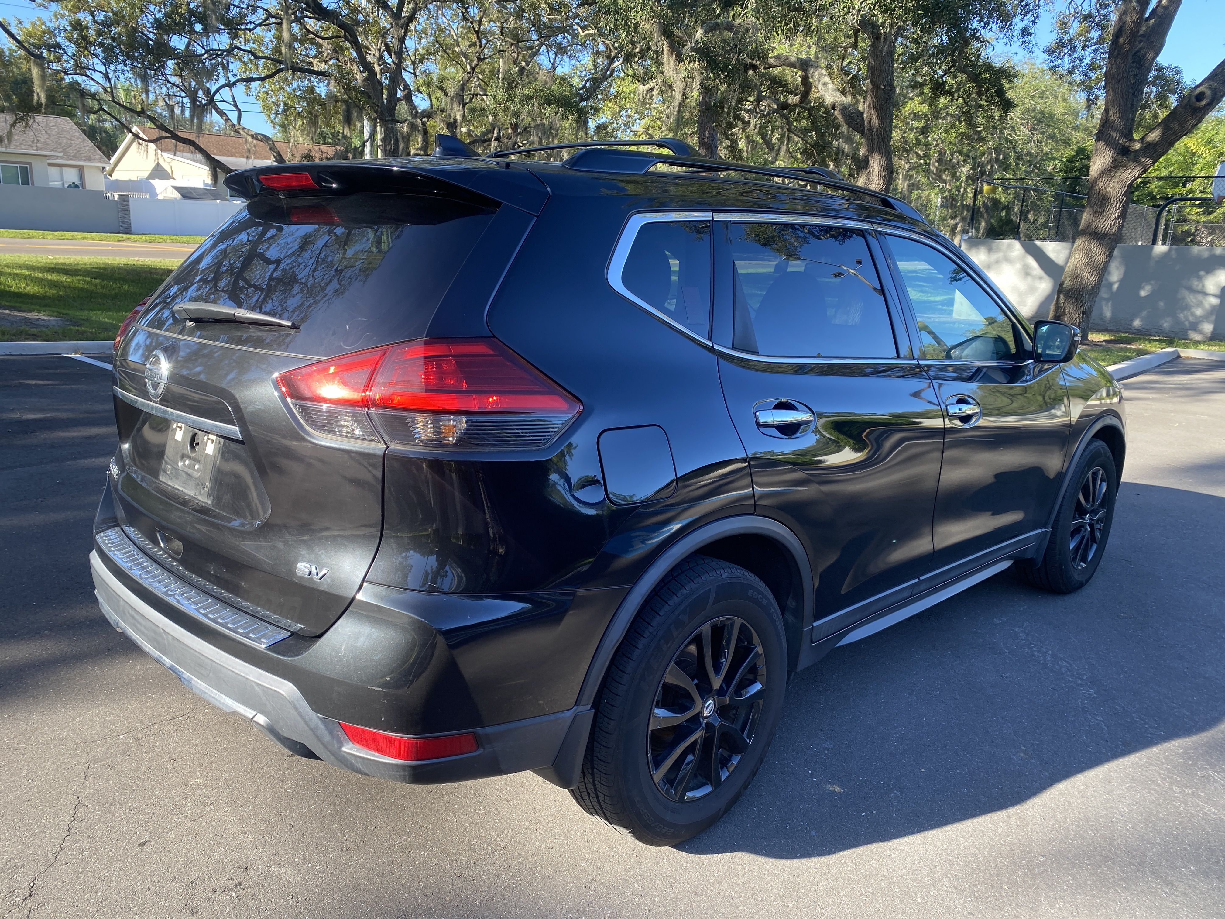 Used 2017 Nissan Rogue FWD image 7