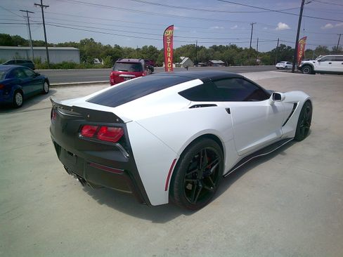 Used 2014 Chevrolet Corvette Stingray Coupe RWD image 4