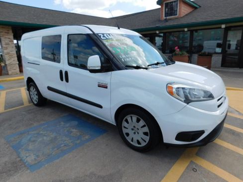 Used 2017 RAM ProMaster City SLT image 2