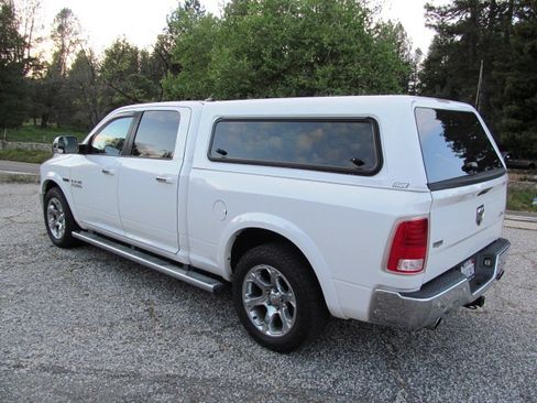 Used 2016 RAM 1500 Laramie image 4