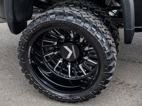 Used 2026 GMC Sierra 3500 Denali Ultimate image 21