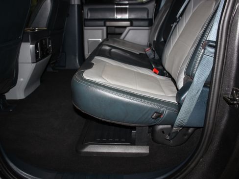Used 2019 Ford F250 4x4 Crew Cab Limited image 27