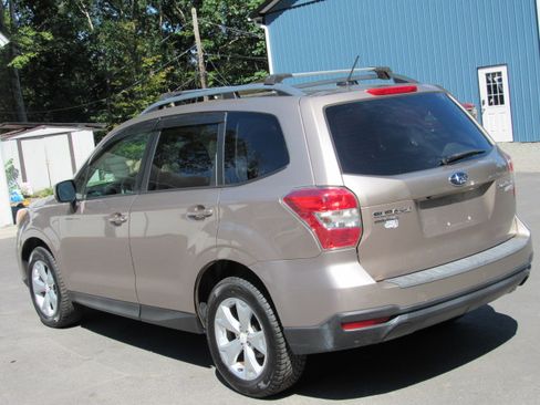 Used 2014 Subaru Forester 2.5i Premium AWD/4WD image 7