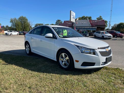 Used 2014 Chevrolet Cruze LT image 4