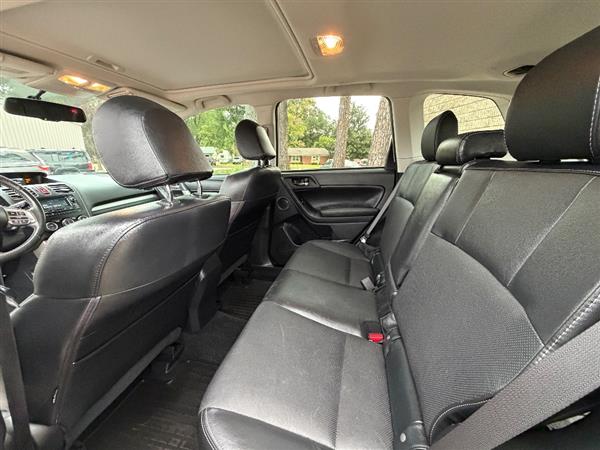 Used 2015 Subaru Forester 2.0XT Touring AWD/4WD image 10