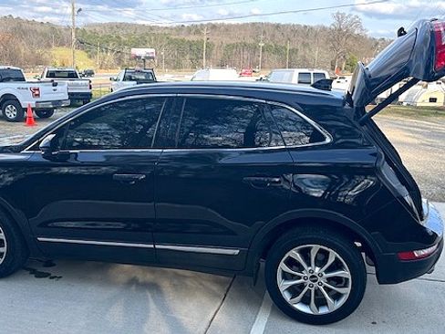 Used 2019 Lincoln MKC Select image 16