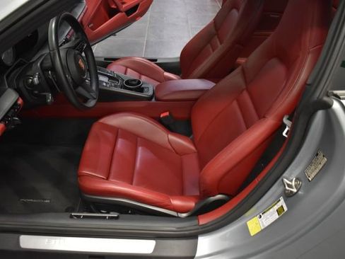 Used 2020 Porsche 911 Carrera S image 19