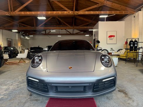Used 2021 Porsche 911 Carrera Coupe 2D RWD image 6