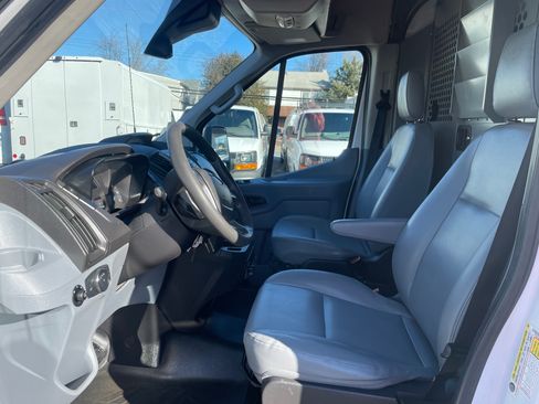 Used 2018 Ford Transit 250 image 11