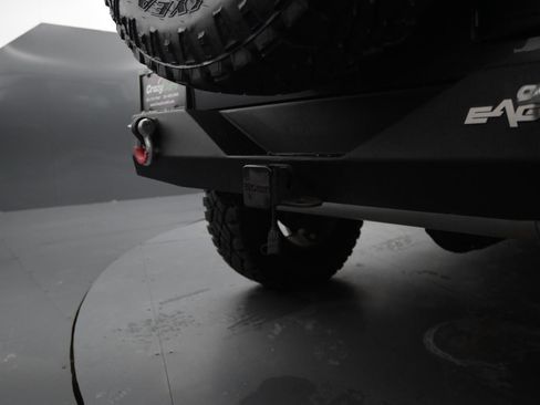 Used 2018 Jeep Wrangler Unlimited Sahara image 23