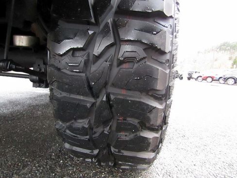 Used 2019 RAM 1500 Classic SLT image 14