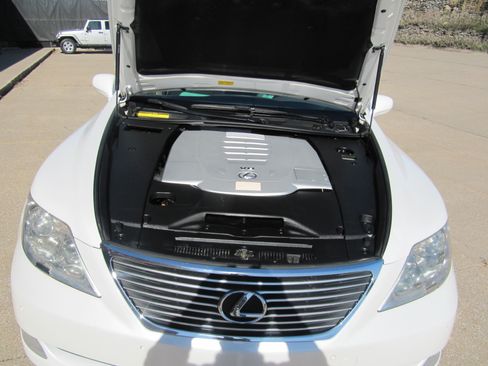 Used 2008 Lexus LS 460 Luxury image 20