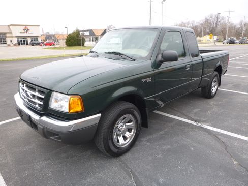 Used 2002 Ford Ranger XLT image 2