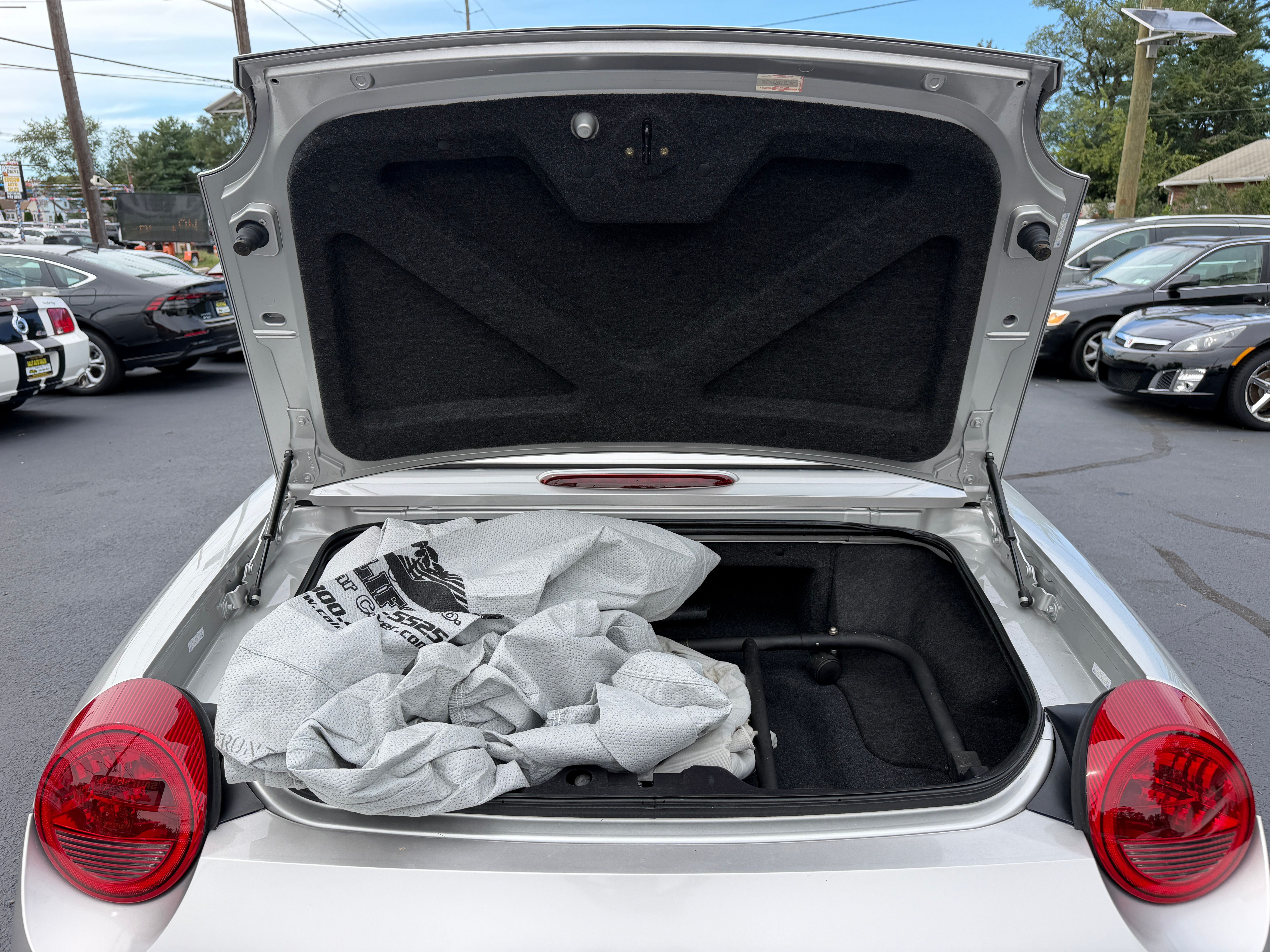 Used 2004 Ford Thunderbird UNAVAIL RWD image 43