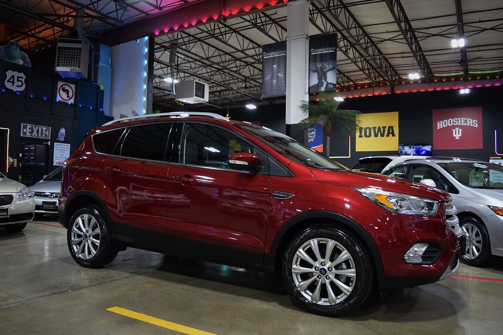 Used 2017 Ford Escape Titanium FWD image 13