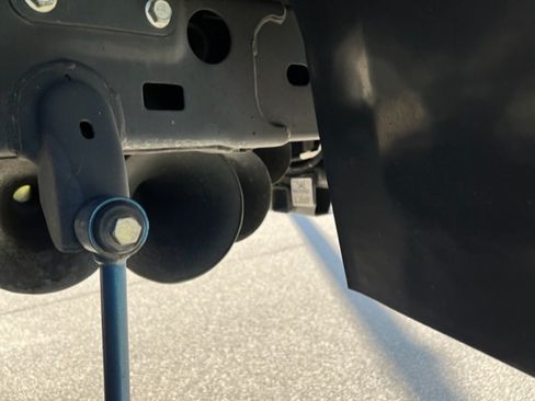 Used 2015 RAM 2500 4x4 Mega Cab Laramie image 34