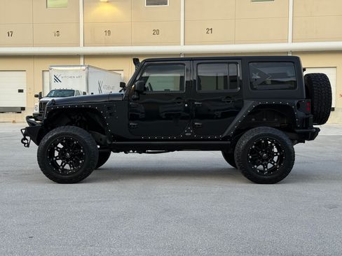 Used 2015 Jeep Wrangler 4WD Unlimited Sport image 6