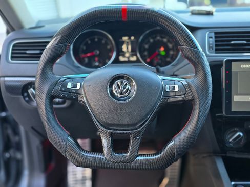 Used 2017 Volkswagen Jetta SE image 25