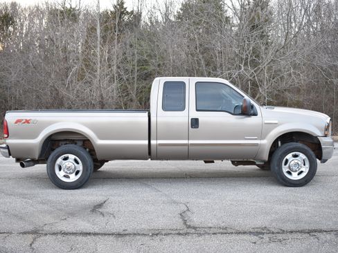 Used 2005 Ford F250 XLT image 14