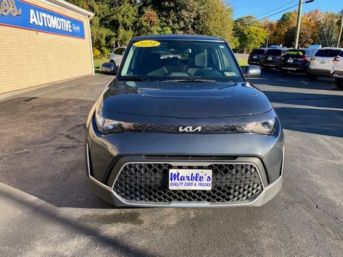 Used 2024 Kia Soul LX image 2