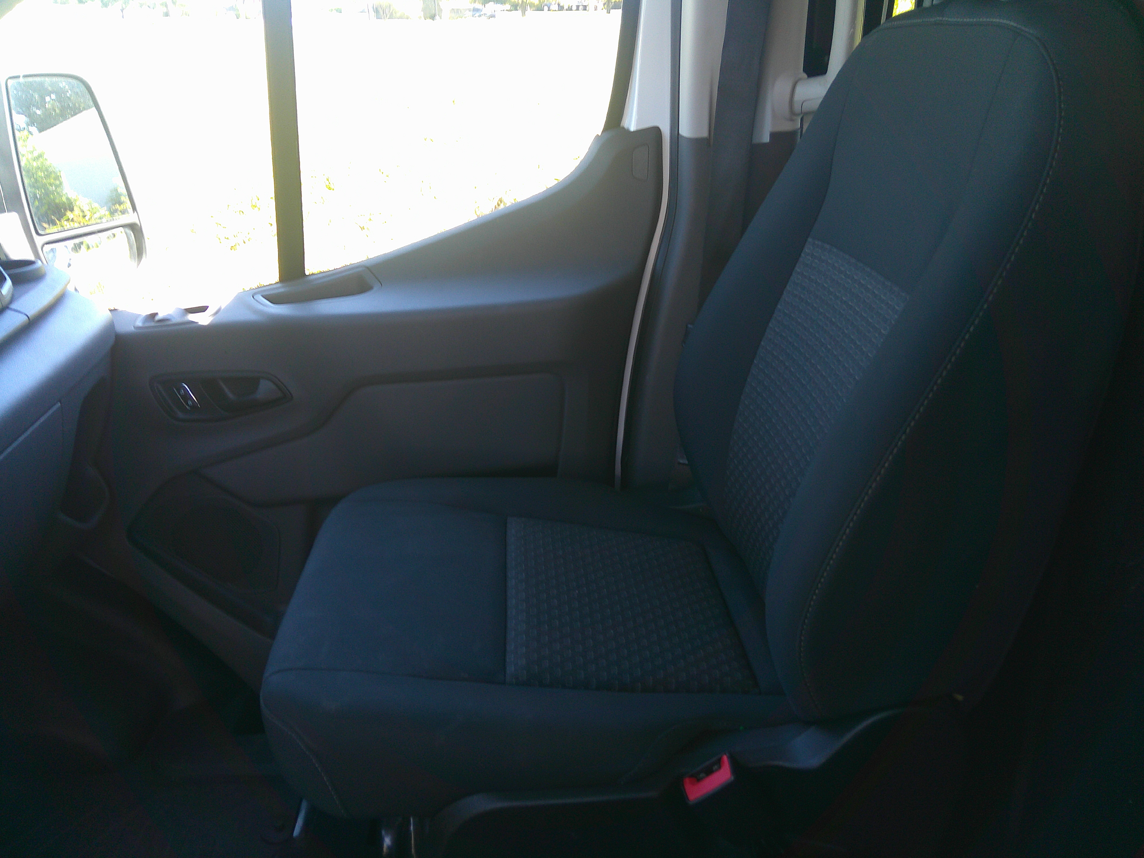 Used 2025 Ford Transit 250 Low Roof RWD image 17