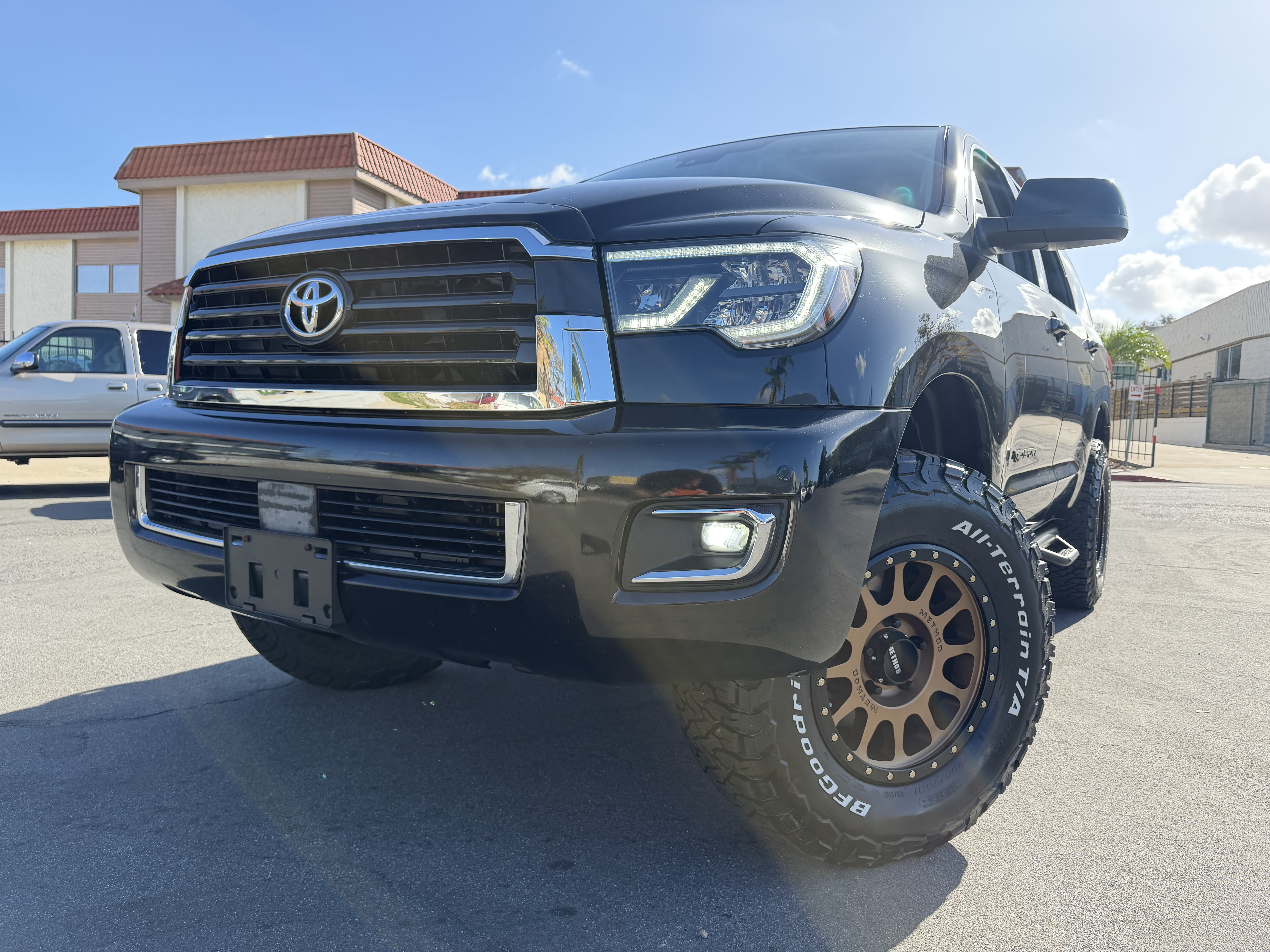 Used 2018 Toyota Sequoia TRD Sport AWD/4WD image 7