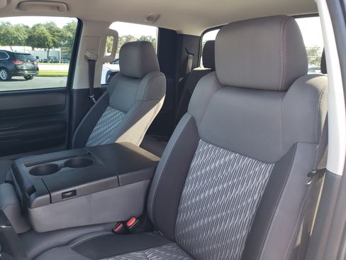 Used 2020 Toyota Tundra SR image 14