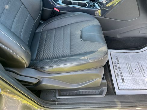 Used 2013 Ford Escape FWD Titanium image 16