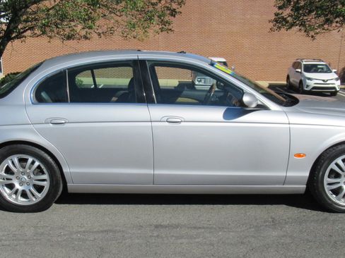 Used 2005 Jaguar S-TYPE 3.0 image 4