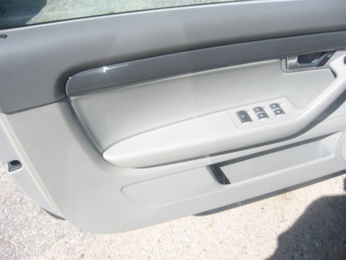 Used 2005 Audi A4 2.0T Premium image 7