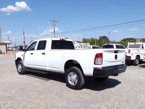 Used 2023 RAM 2500 4x4 Crew Cab Tradesman image 2