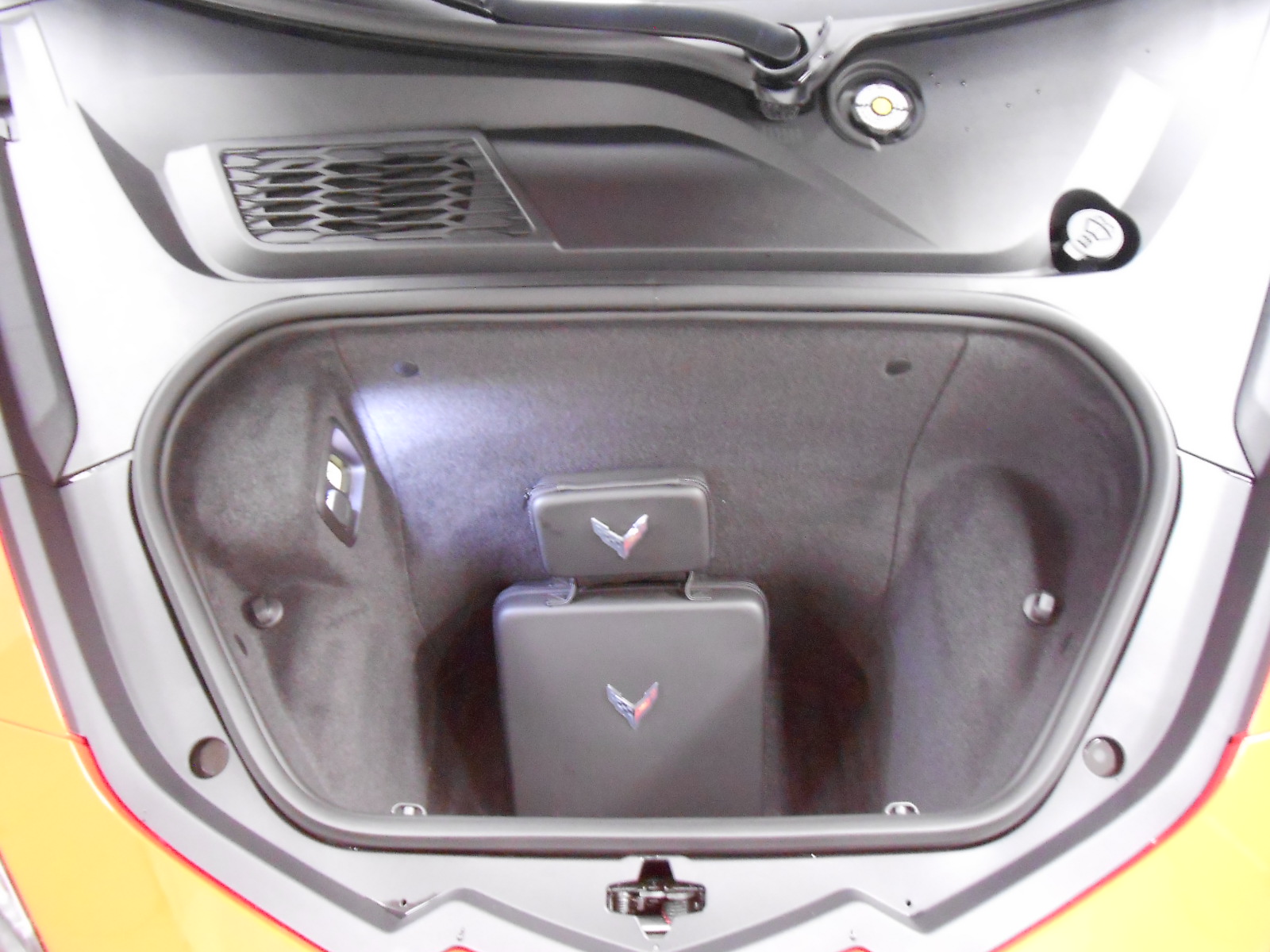 Used 2023 Chevrolet Corvette Stingray 2LT RWD image 13