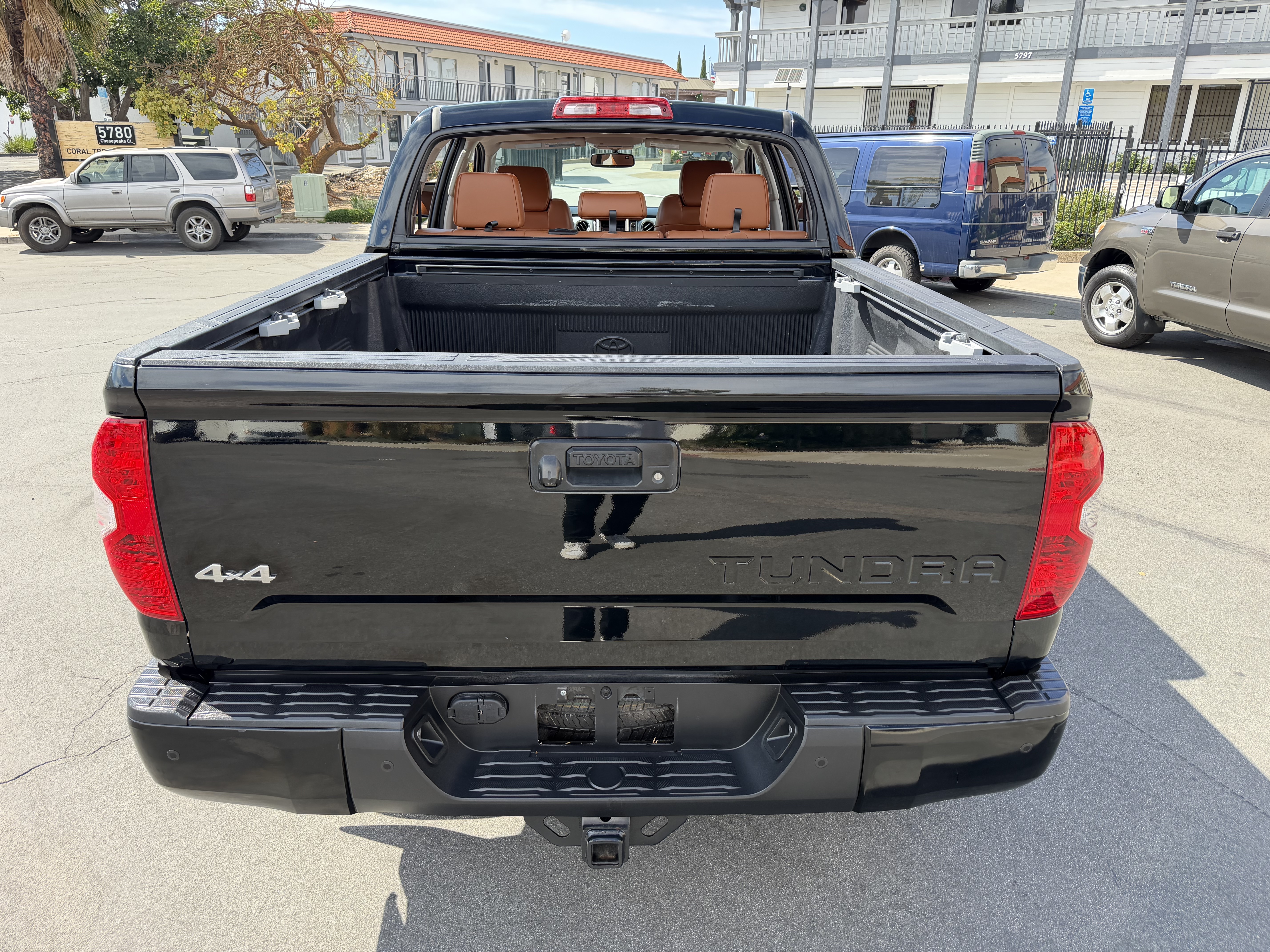 Used 2014 Toyota Tundra 1794 Edition AWD/4WD image 10