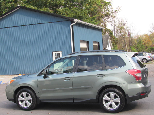 Used 2014 Subaru Forester 2.5i Limited AWD/4WD image 5