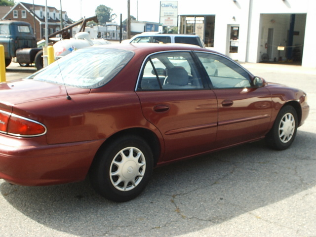 Used 2005 Buick Century Custom FWD image 3