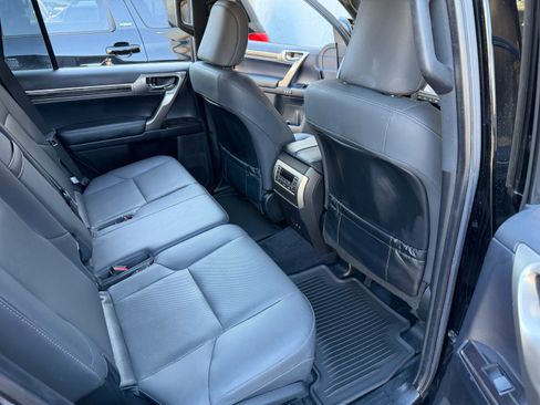 Used 2021 Lexus GX 460 Premium image 30