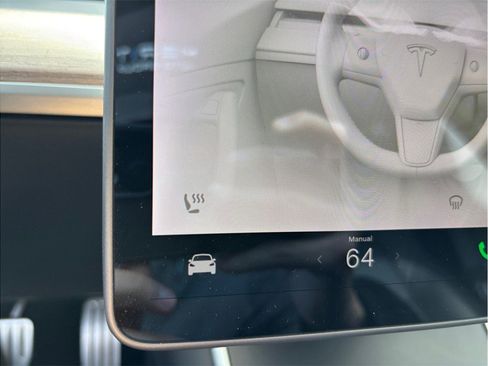 Used 2020 Tesla Model 3 Performance image 26