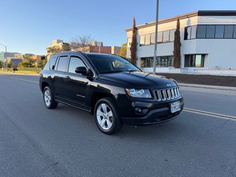 Used 2016 Jeep Compass Sport image 7