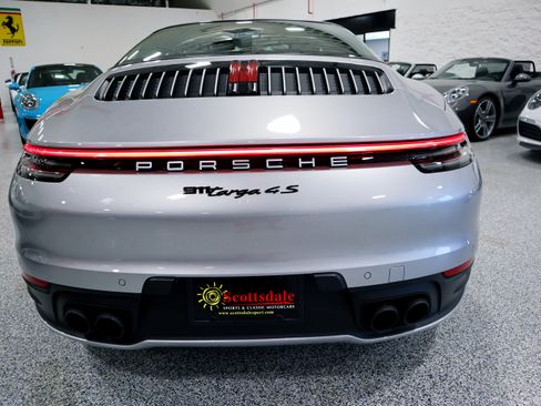 Used 2021 Porsche 911 Targa 4S image 14