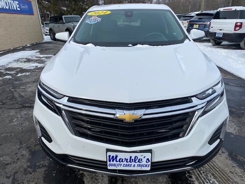 Used 2024 Chevrolet Equinox LT image 3