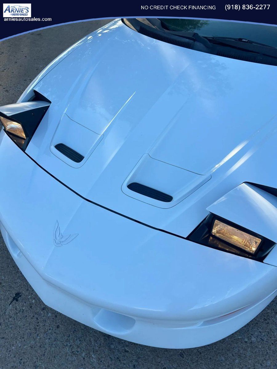 Used 1996 Pontiac Firebird Trans Am RWD image 2