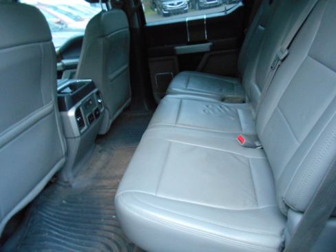 Used 2017 Ford F150 4x4 SuperCrew Lariat image 8