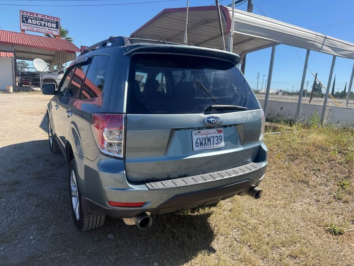 Used 2009 Subaru Forester 2.5XT Limited AWD/4WD image 10
