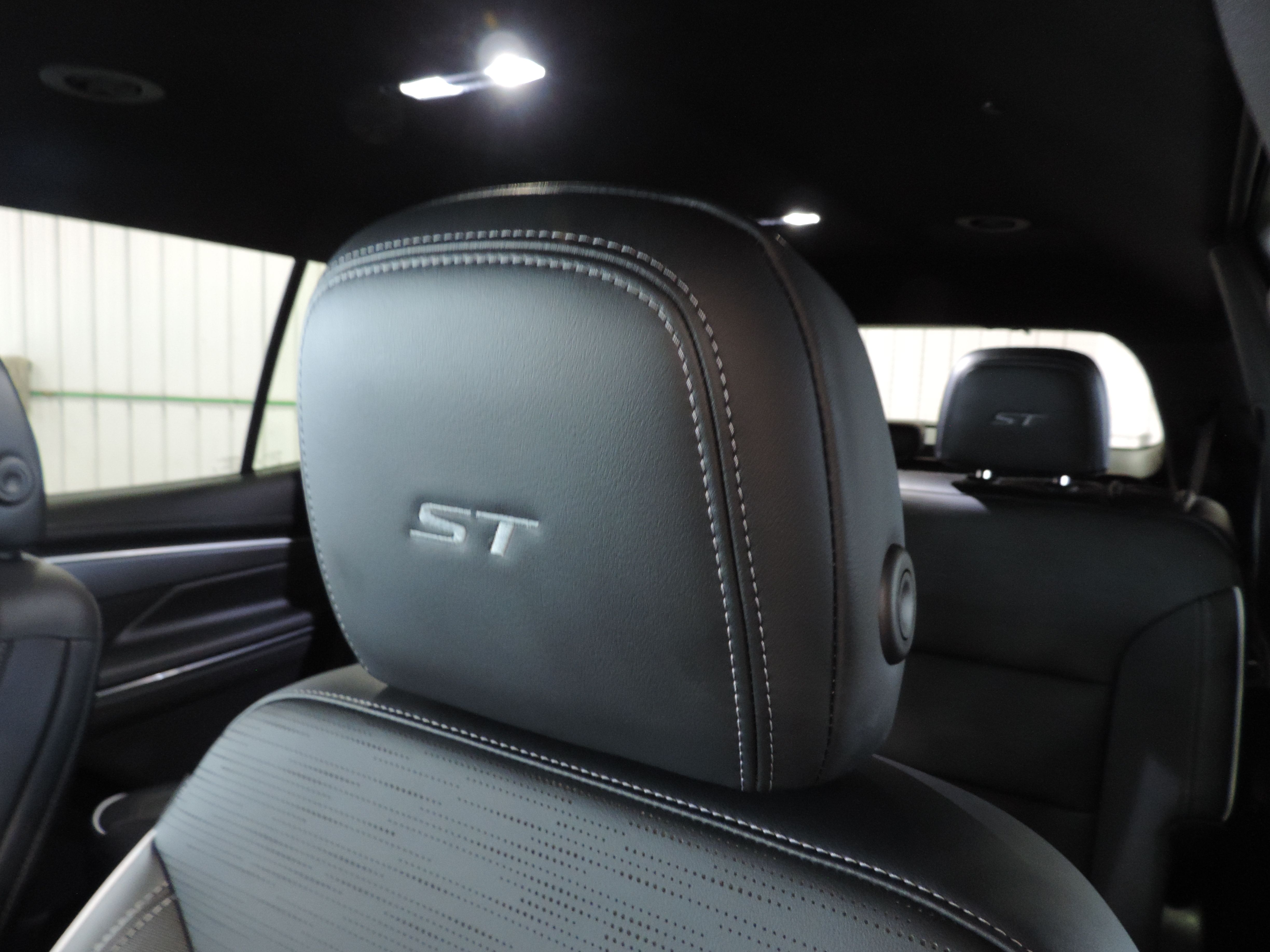 Used 2026 Buick Enclave AWD Sport Touring image 45