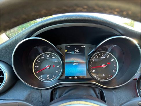 Used 2020 Mercedes-Benz C 300 image 24