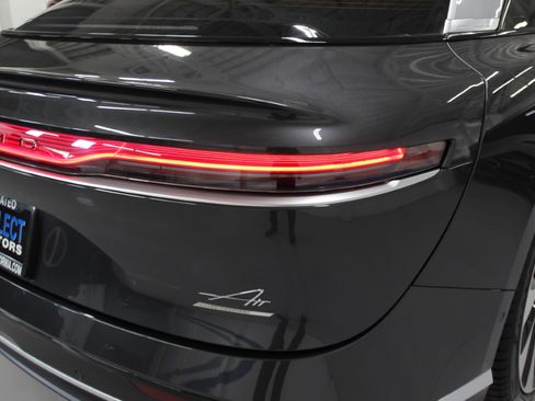Used 2023 Lucid Air Grand Touring image 9