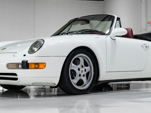 Used 1995 Porsche 911 Carrera image 25
