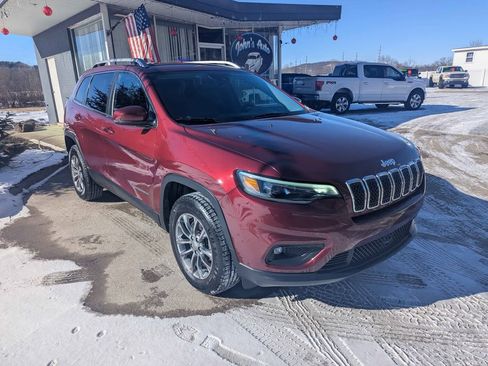 Used 2020 Jeep Cherokee Latitude Plus image 4