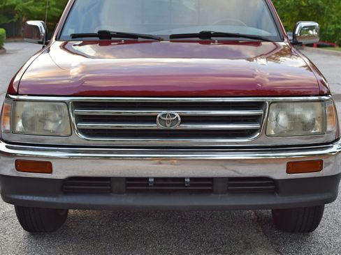Used 1997 Toyota T100 SR5 image 10